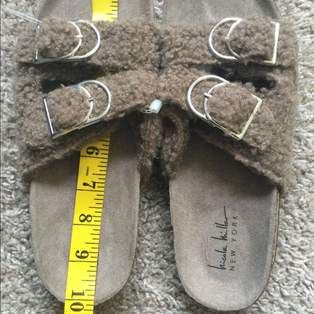 Nicole Miller Betsy Faux Fur Sandals - Picture 7 of 9